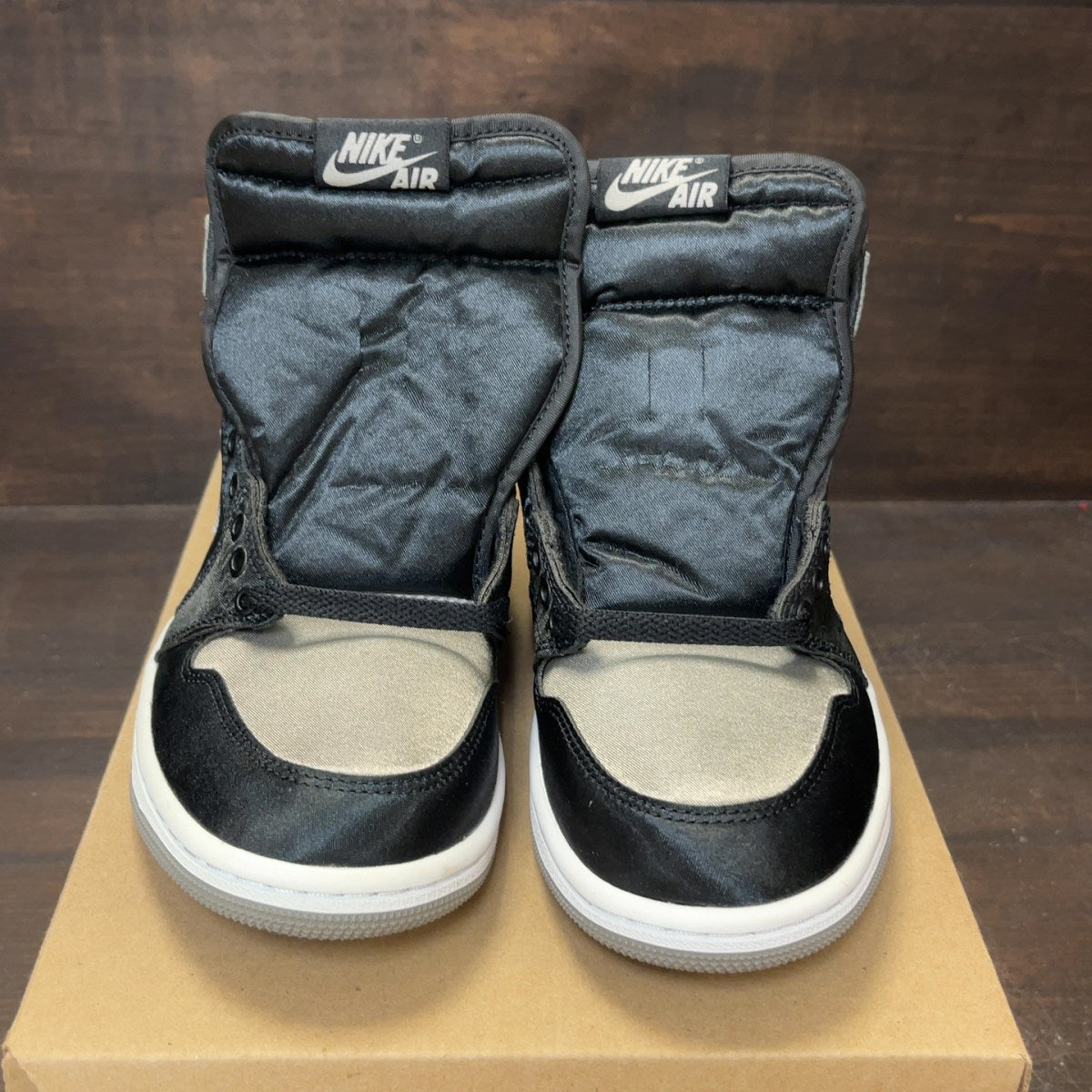 Jordan 1 Retro High OG Satin Shadow (Women's) Size 6.5W (Pre-Owned) - Image 3