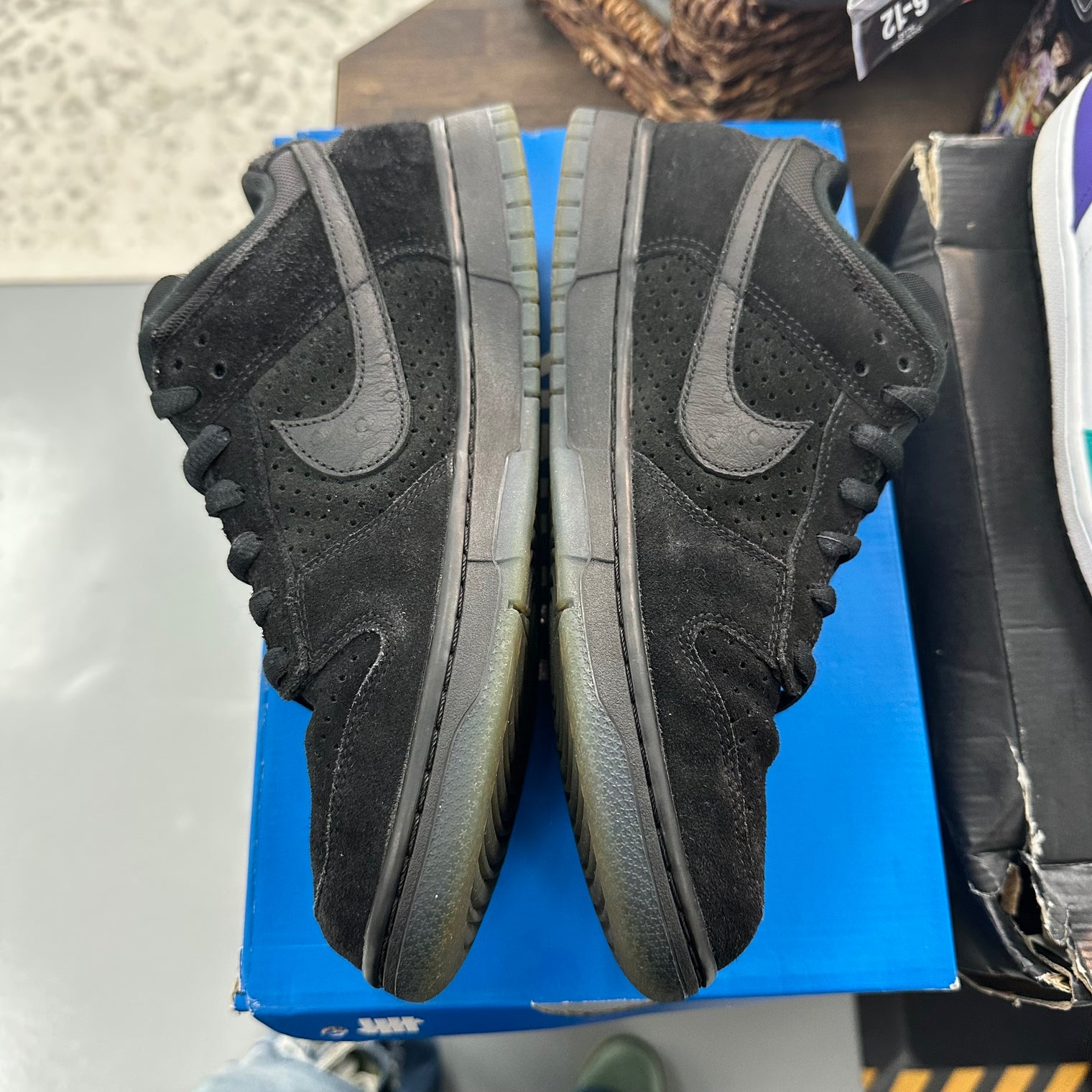 Undefeated 5 on it Black Dunk Low SP (USED)