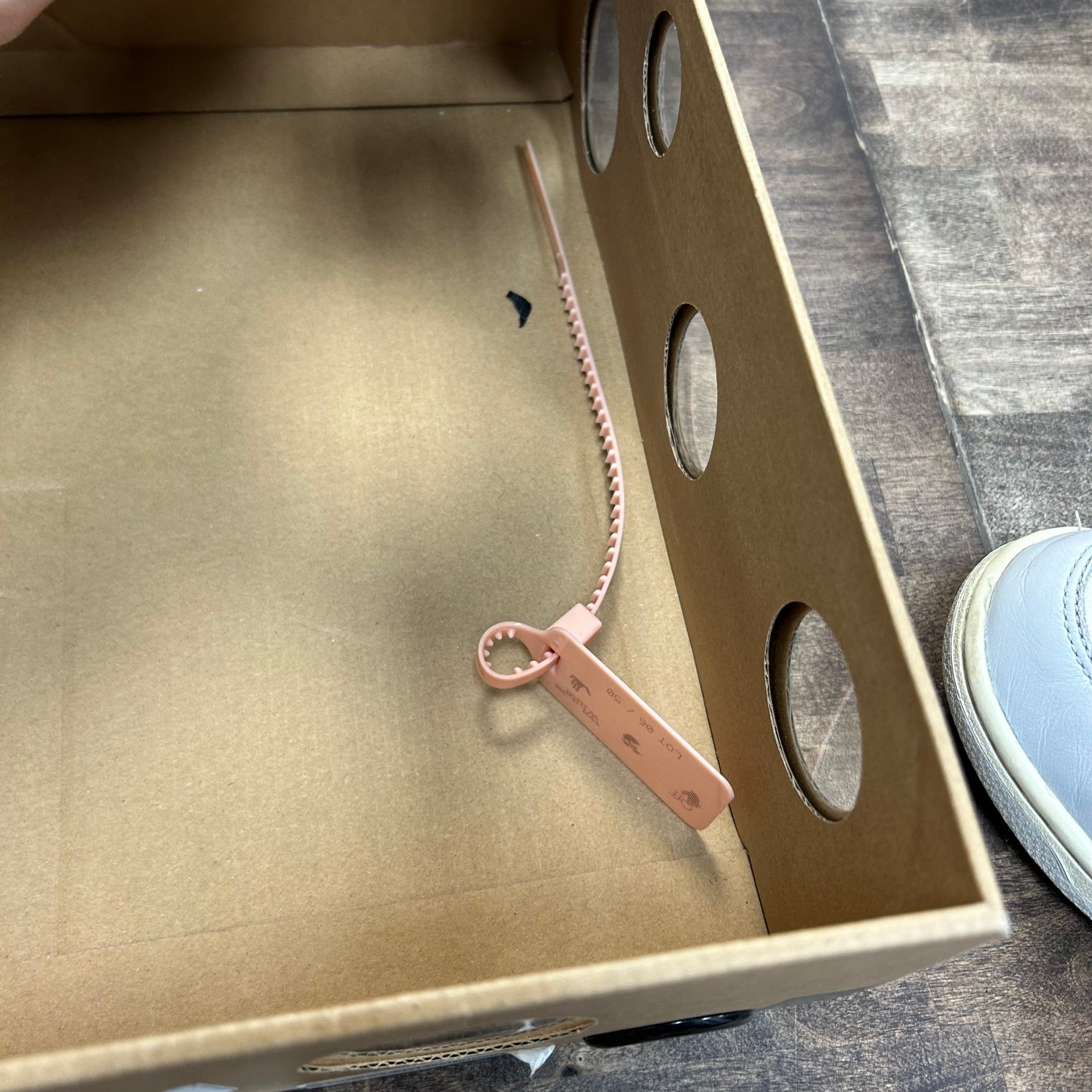 Nike Dunk Low Off-White Lot 6 (Men's) (US 8) (USED)