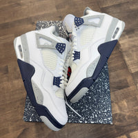 Midnight Navy Jordan 4 Retro (Lightly Worn)