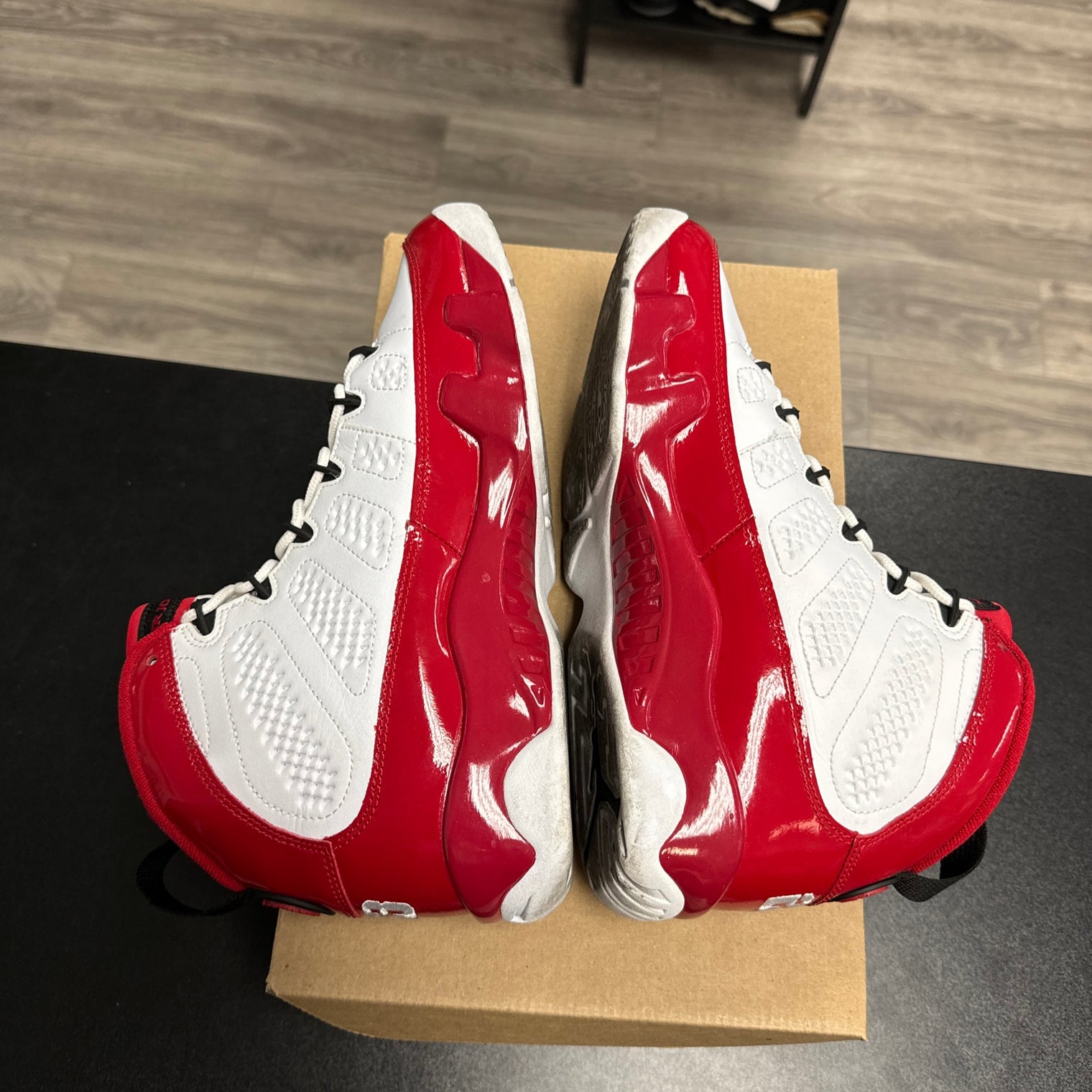 Gym Red Jordan 9 (USED, no box)