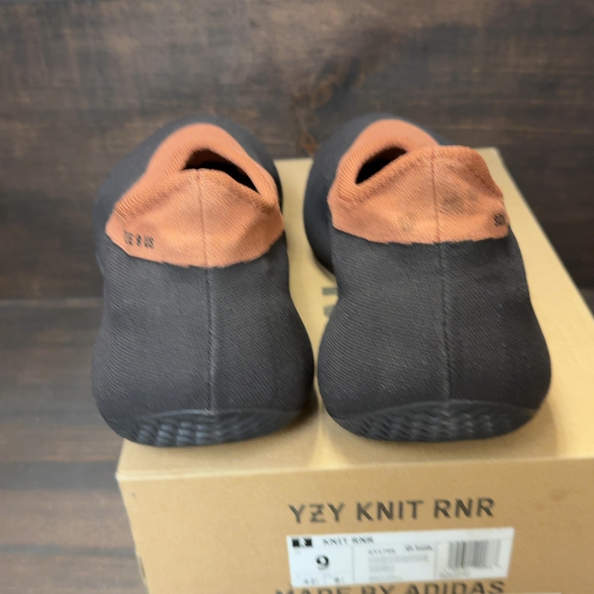adidas Yeezy Knit RNR Stone Carbon Size 9 (Pre-Owned)