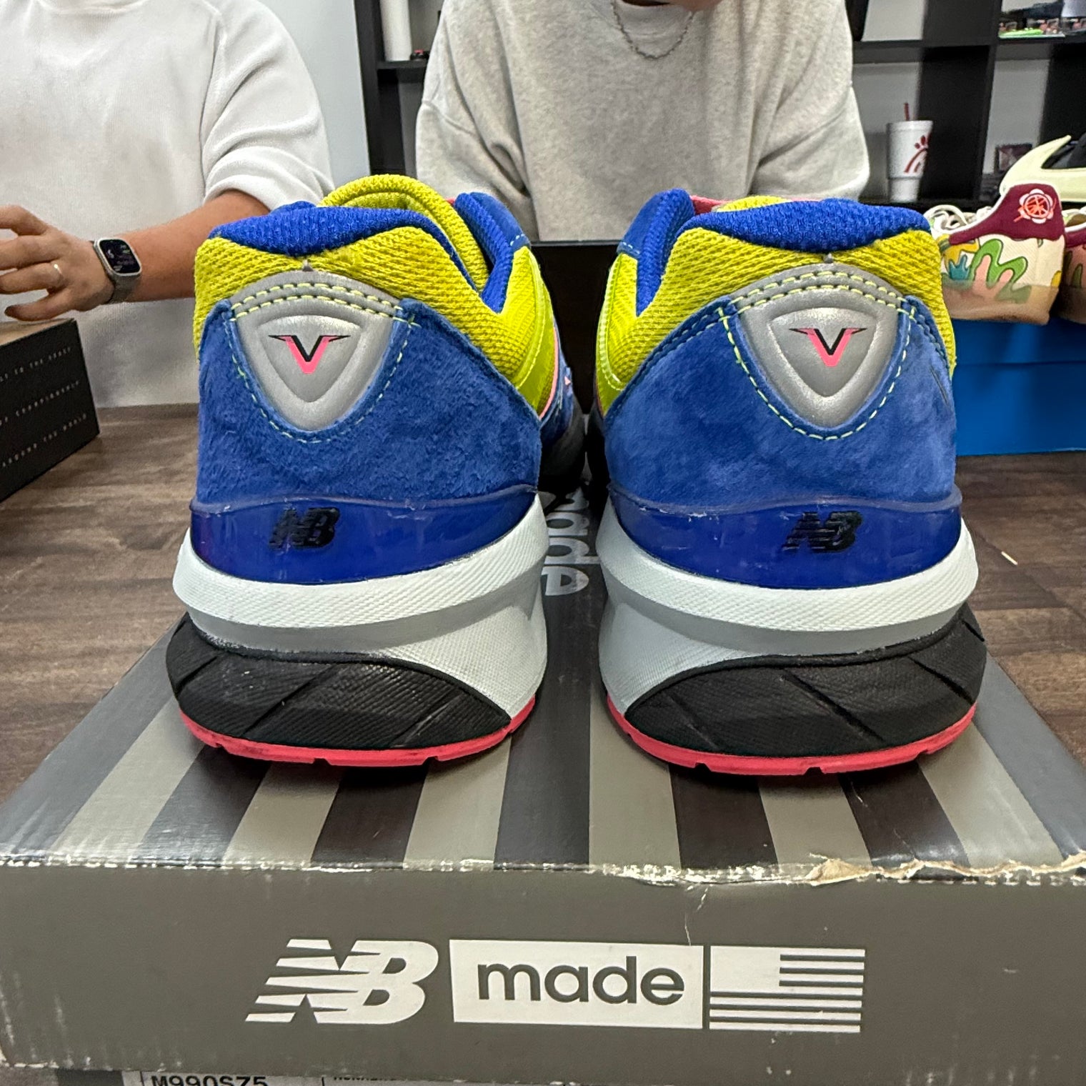 Corner Shop New Balance 990v5 (USED)