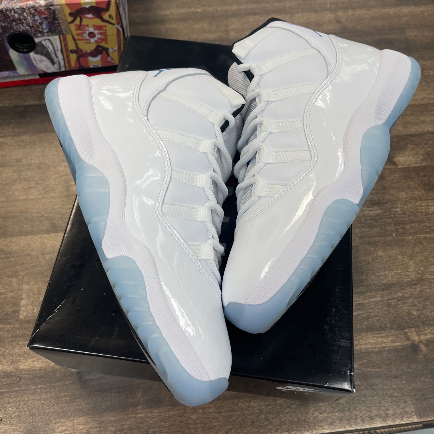 Legend Blue Jordan 11 (2024) (USED)