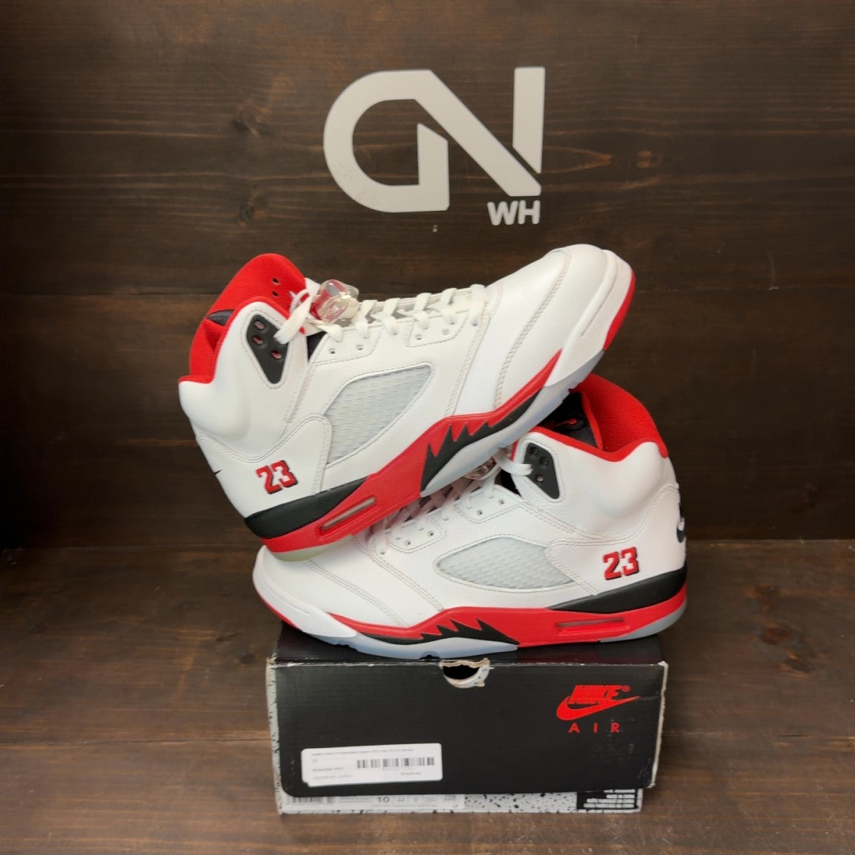 Jordan 5 Retro Fire Red Black Tongue (2025) - Image 1
