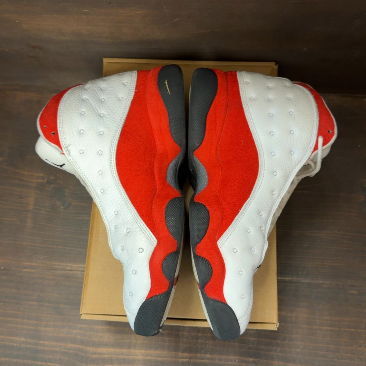 Jordan 13 Retro OG Chicago (2026) Size 10 (Pre-Owned) - aux