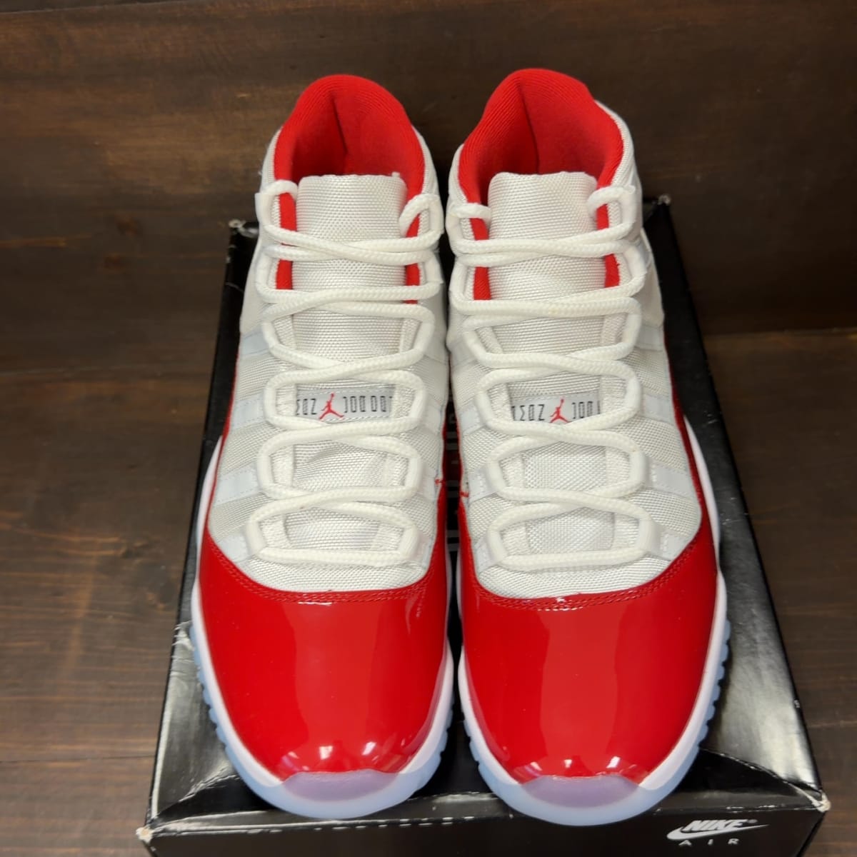 Jordan 11 Retro Cherry (2022) Size 11 (Pre-Owned) - tag