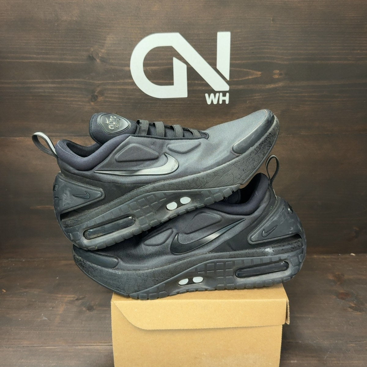 Nike Adapt Auto Max Triple Black (US Charger) Size 10.5 (Pre-Owned) - Image 1
