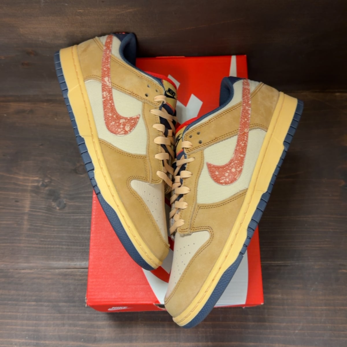 Nike Dunk Low Sketch and Exploration Size 10 (Pre-Owned) - Image 2