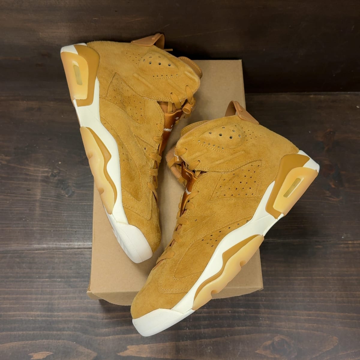 Jordan 6 Retro Wheat Size 12 (Pre-Owned) - back