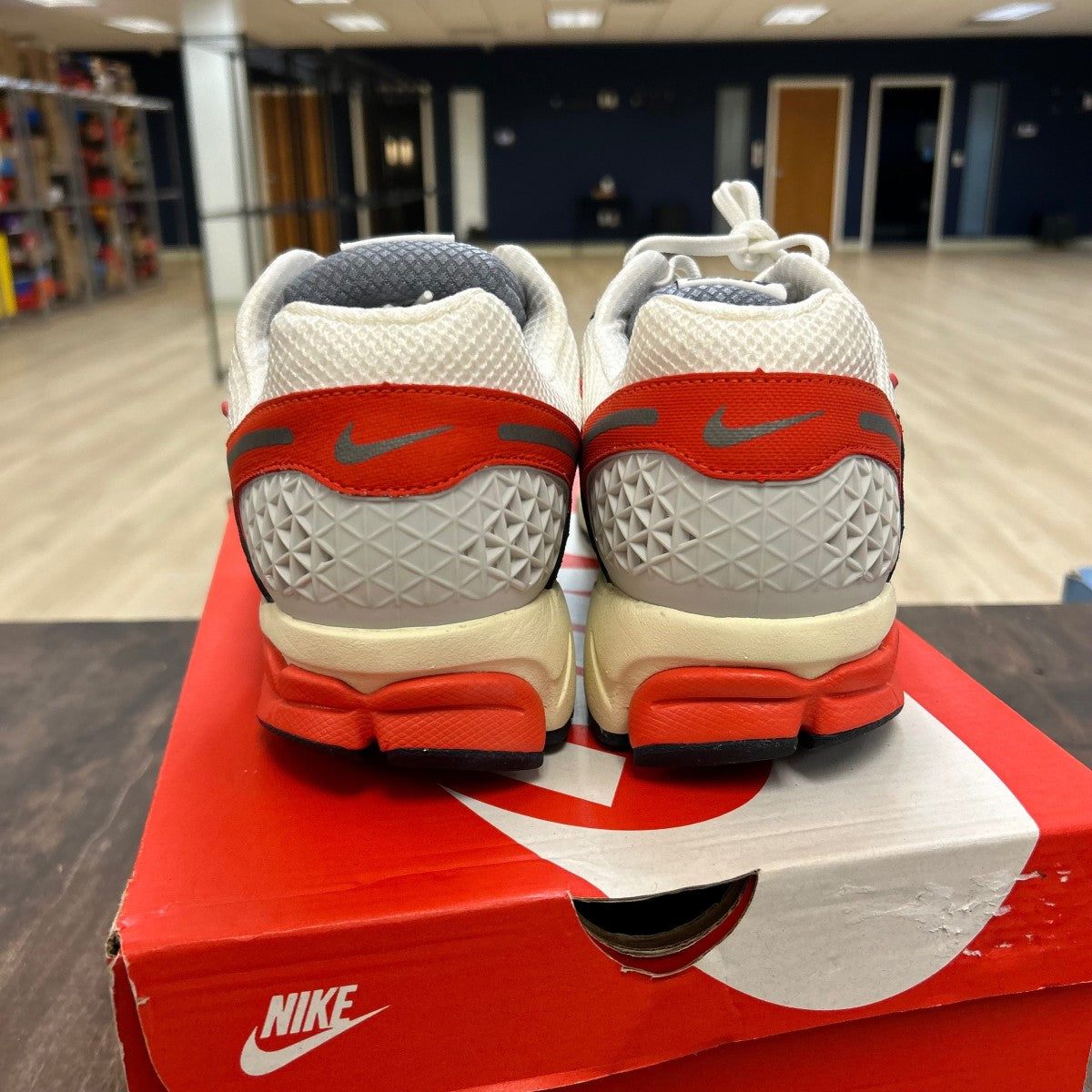 Nike Zoom Vomero 5 USA Size 12 (Pre-Owned)