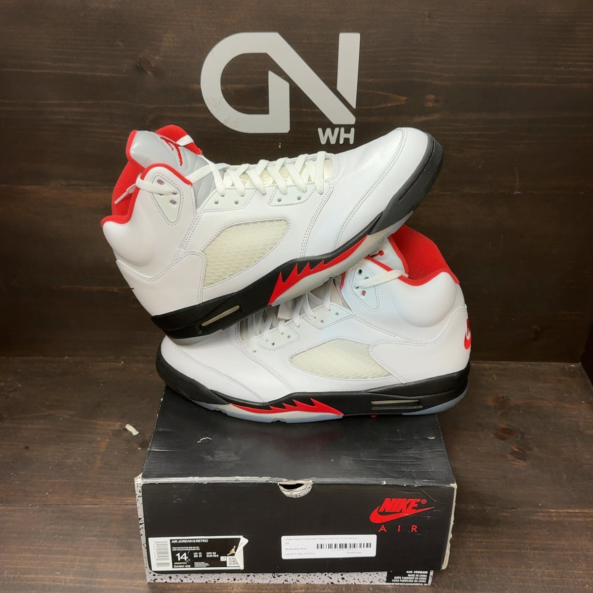 Jordan 5 Retro Fire Red Silver Tongue (2020) Size 14 (Pre-Owned) - front