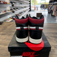 Gym Red Jordan 1 High (USED)