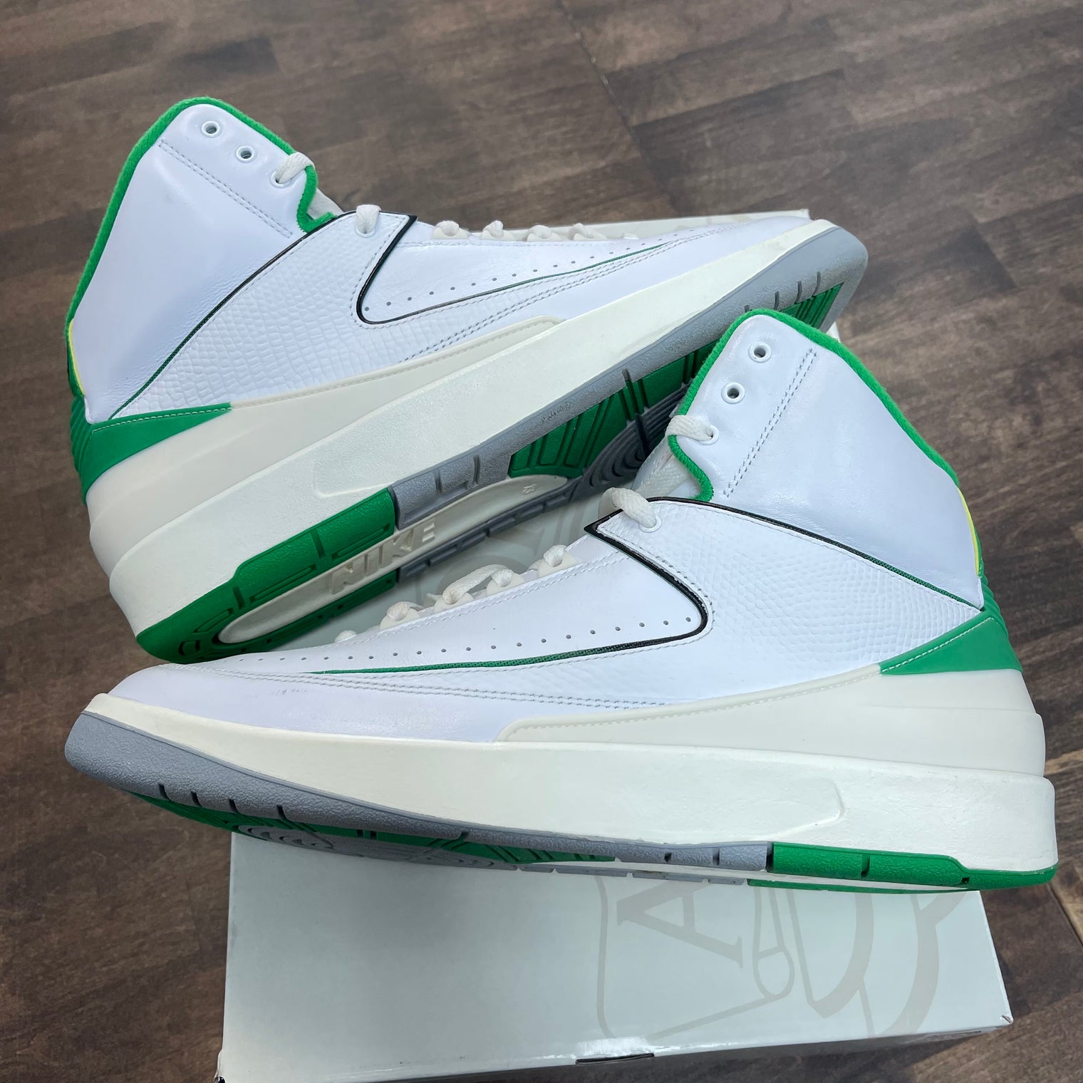 Lucky Green Jordan 2 (USED)