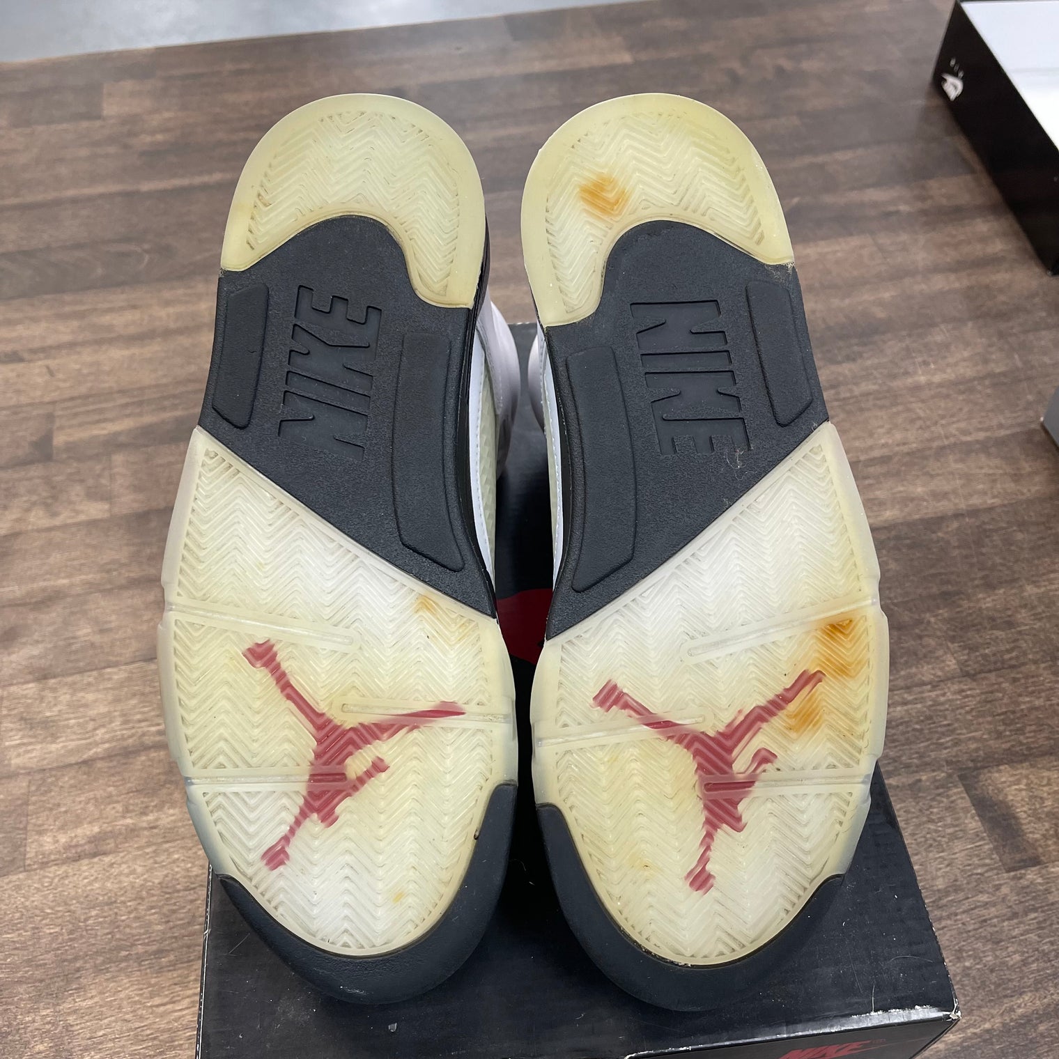 Fire Red Jordan 5 (2020) (USED)