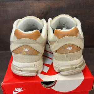 New Balance 2002R Sandstone Size 11.5 (Pre-Owned) - Image 4