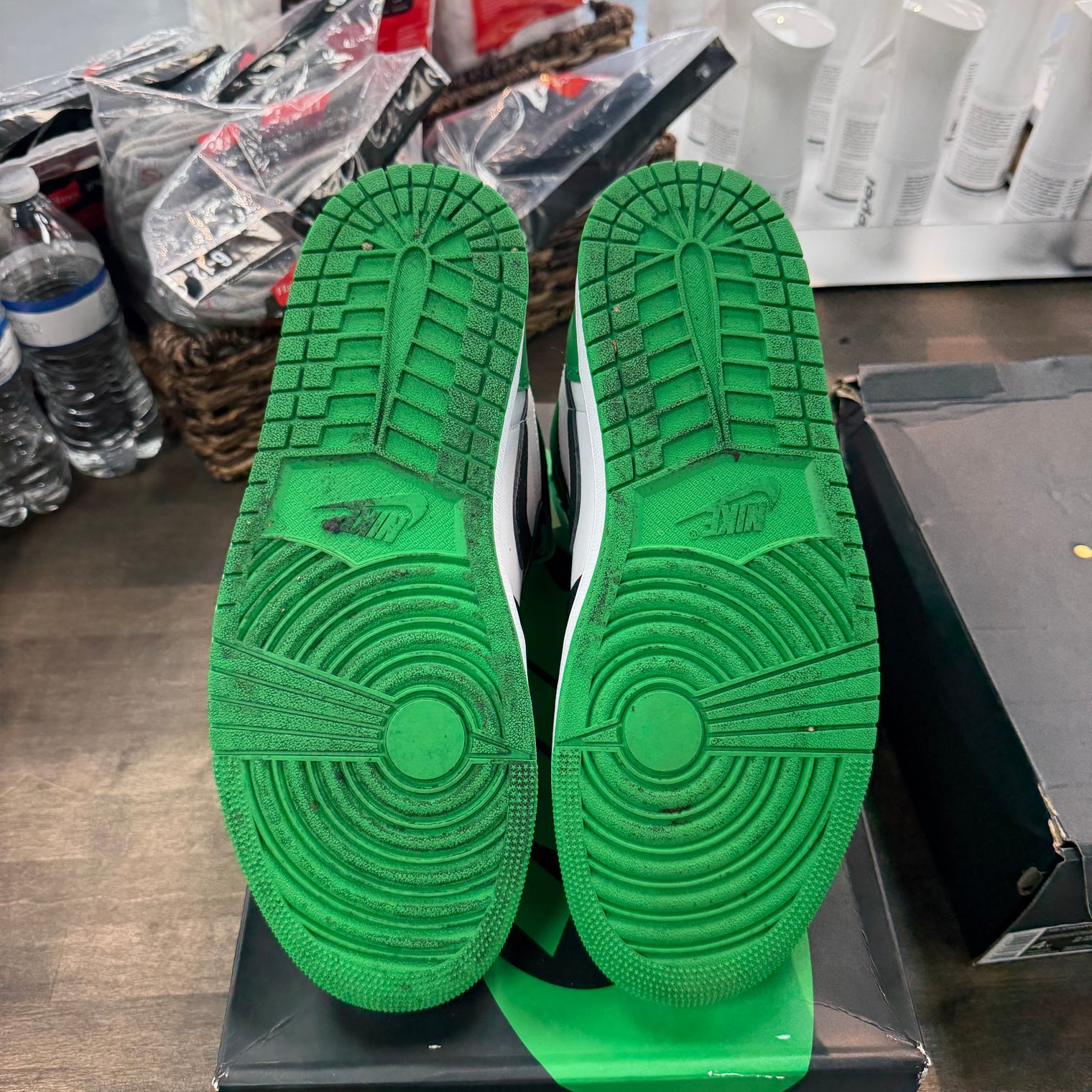 Lucky Green Jordan 1 High (USED)