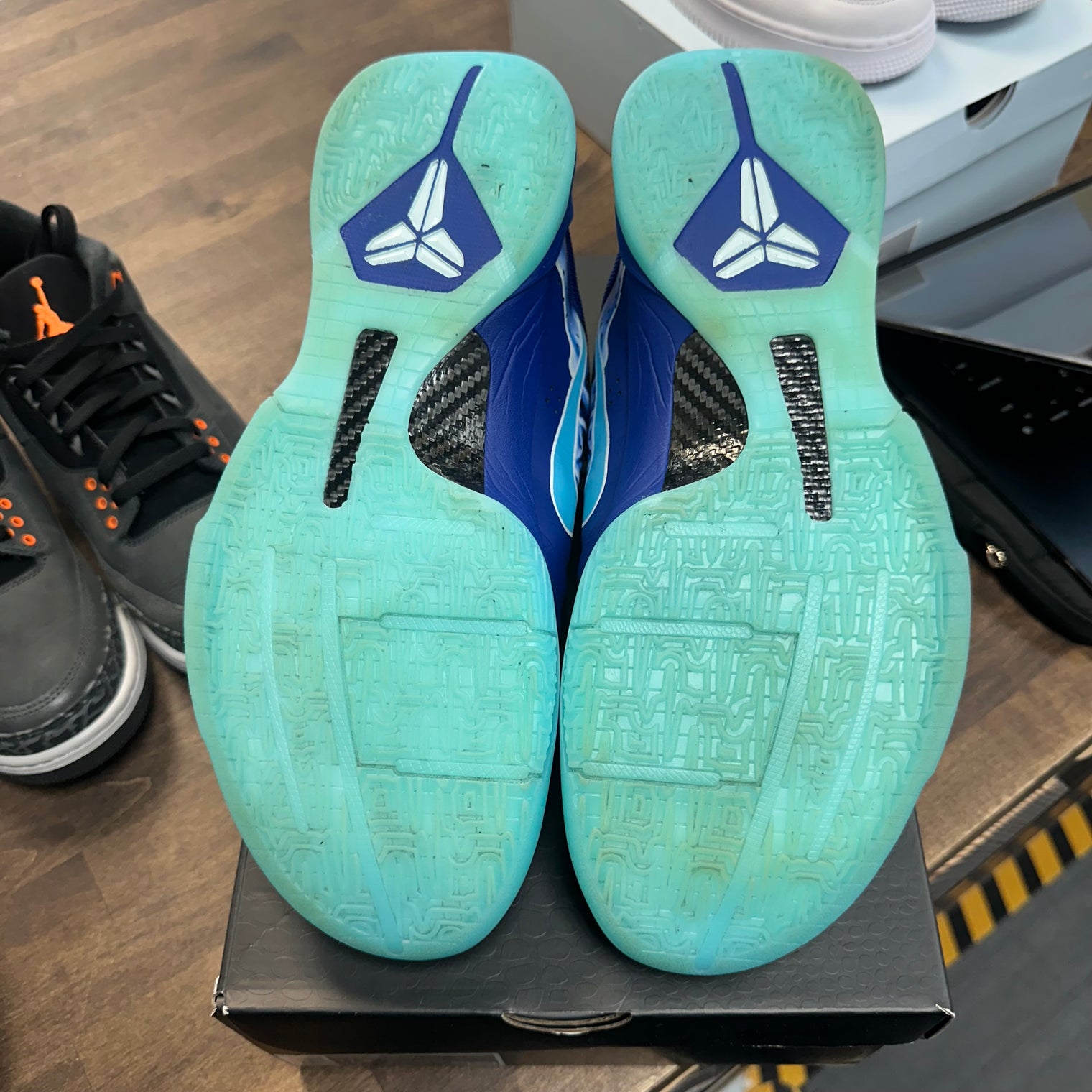 X-Ray Kobe 5 Protro (USED)