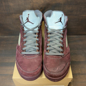 Jordan 5 Retro Burgundy (2023) Size 10 (Pre-Owned) - Image 3