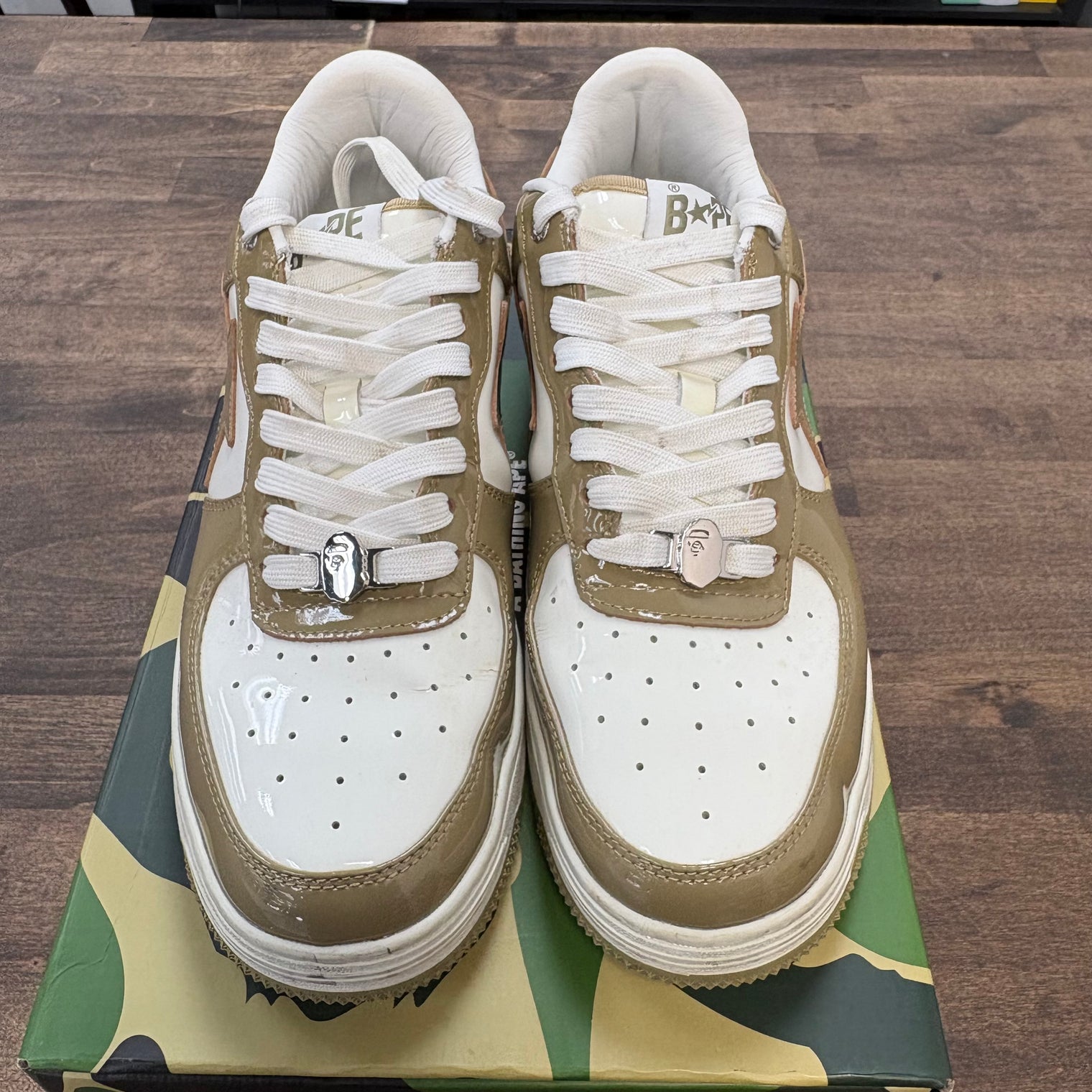 A Bathing Ape Bape Sta Patent Leather White Khaki (2023) (USED)