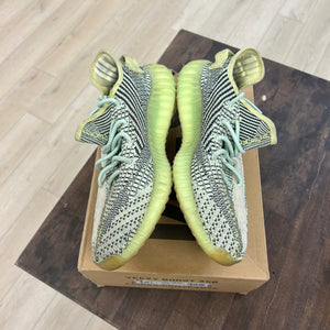 adidas Yeezy Boost 350 V2 Yeezreel (Non-Reflective) Size 10.5 (Pre-Owned) - Image 3