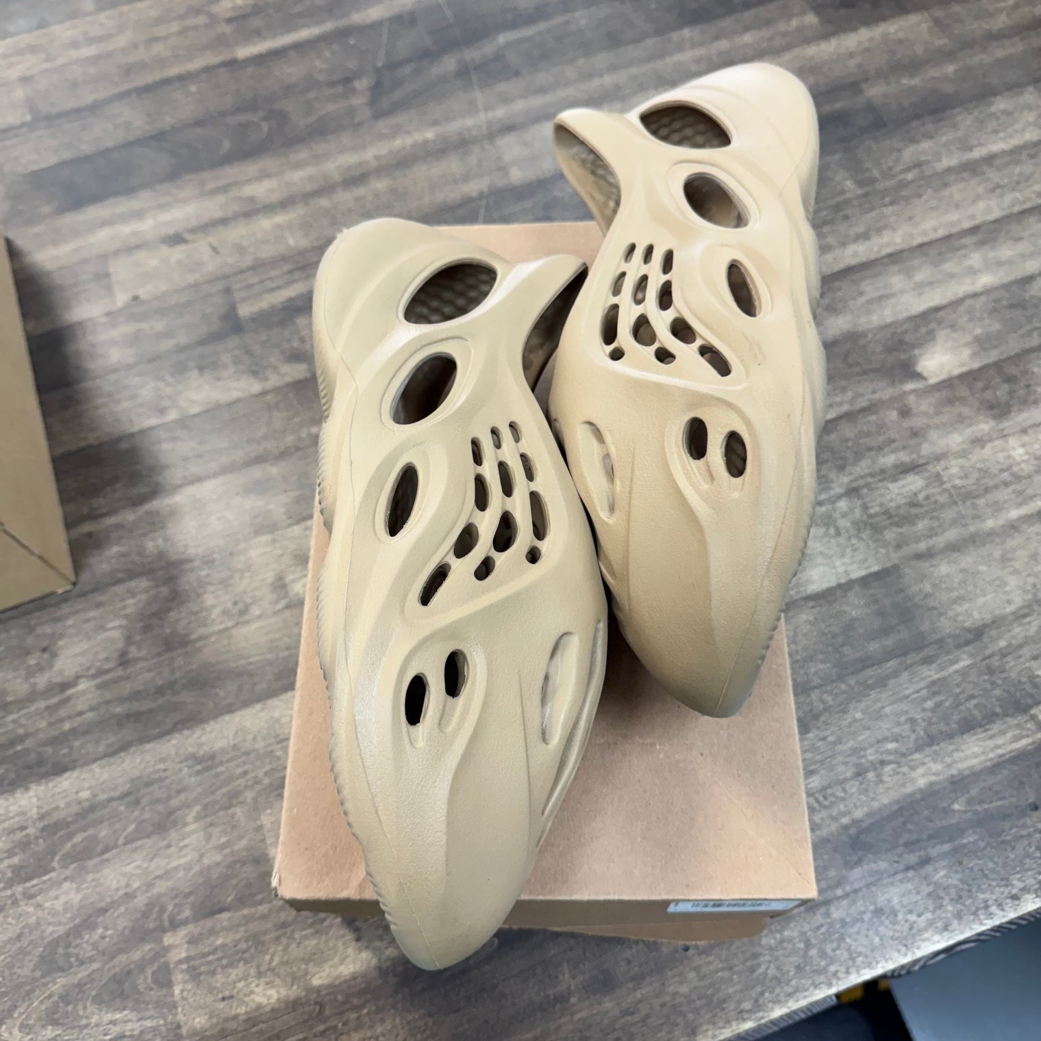 Ochre Yeezy Foam RNNR (USED)