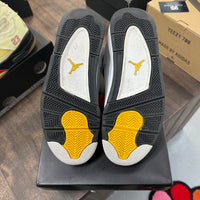 Cool Grey Jordan 4 Retro (USED)