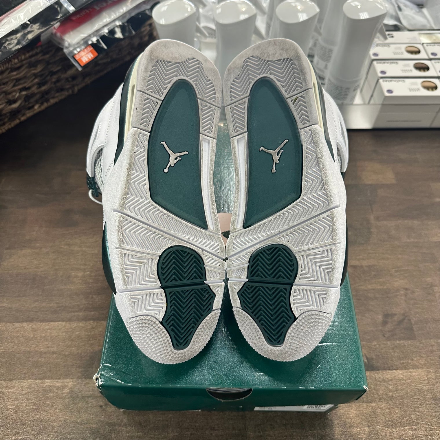 Oxidized Green Jordan 4 Retro (USED)