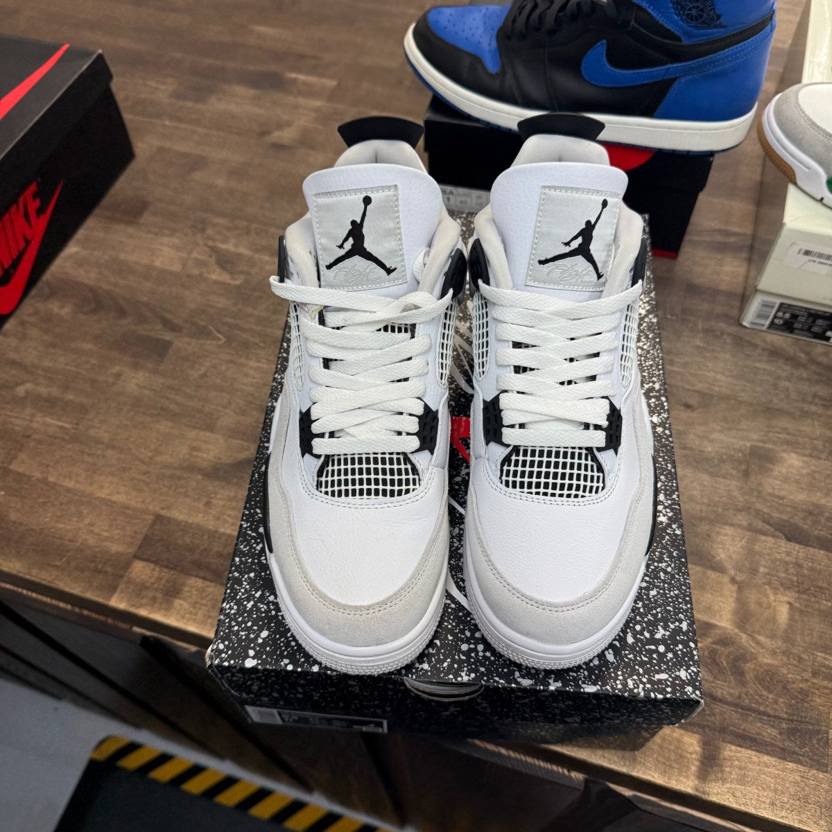 Jordan 4 Retro Military Black - Image 2