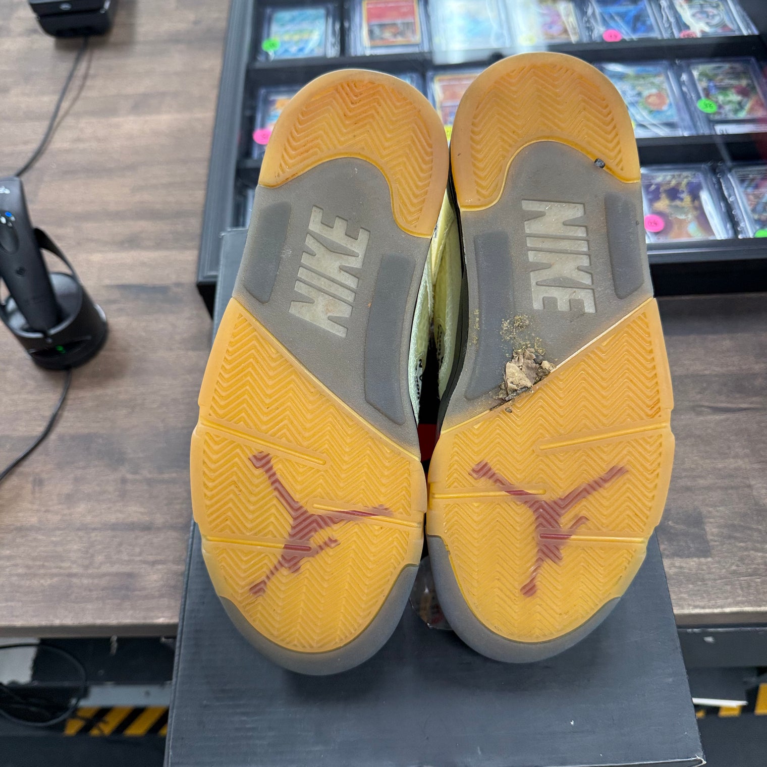 Off-White Sail Jordan 5 (USED)