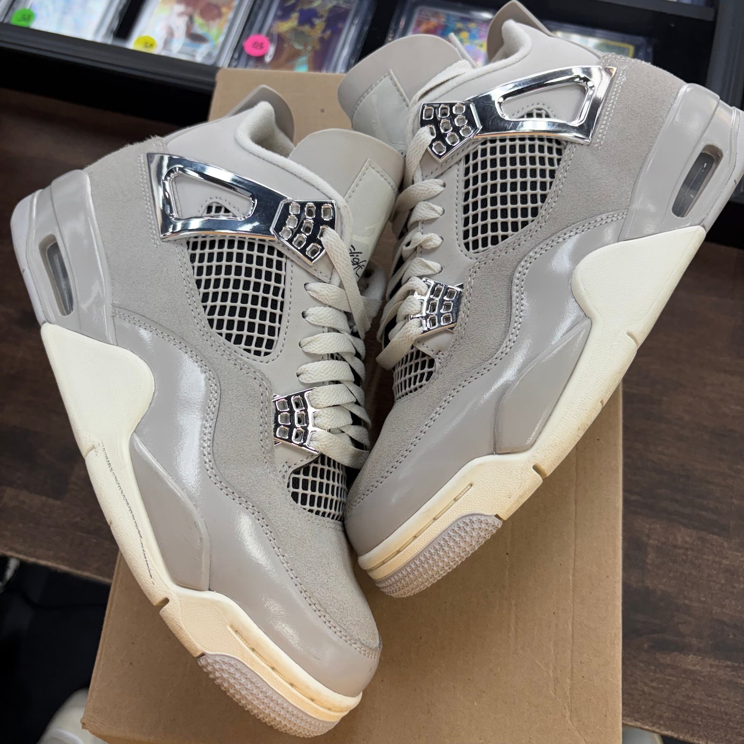 Frozen Moments Jordan 4 (W) (USED, No Box)