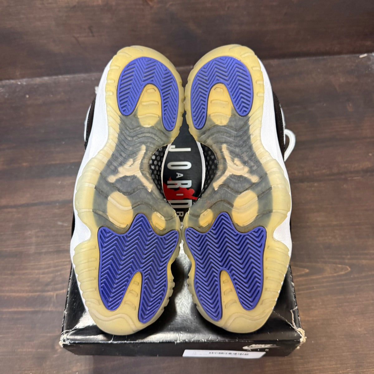 Jordan 11 Retro Concord (2018) - Image 5