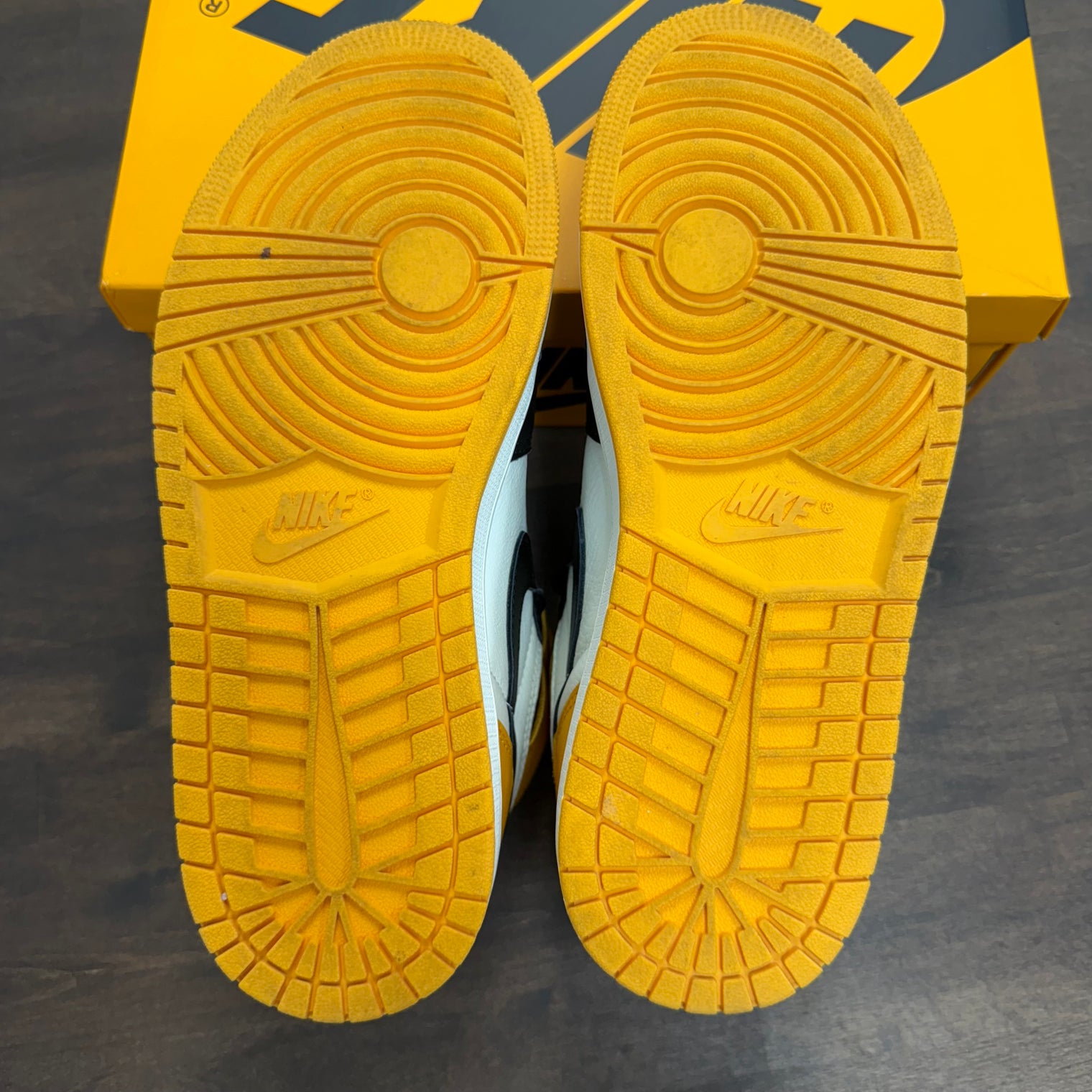 Yellow Toe Taxi Jordan 1 High (USED)