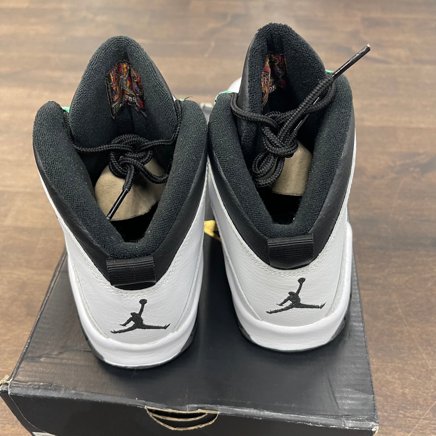 (GS) Verde Jordan 10 (USED)