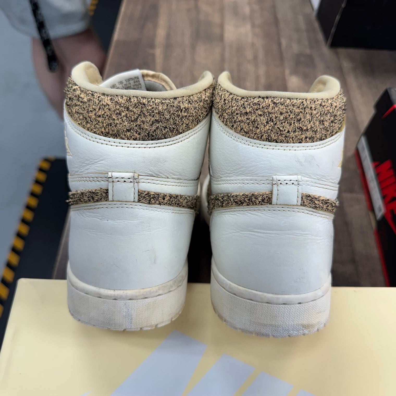 Craft Vibrations Of Najia Jordan 1 High Retro OG (USED)