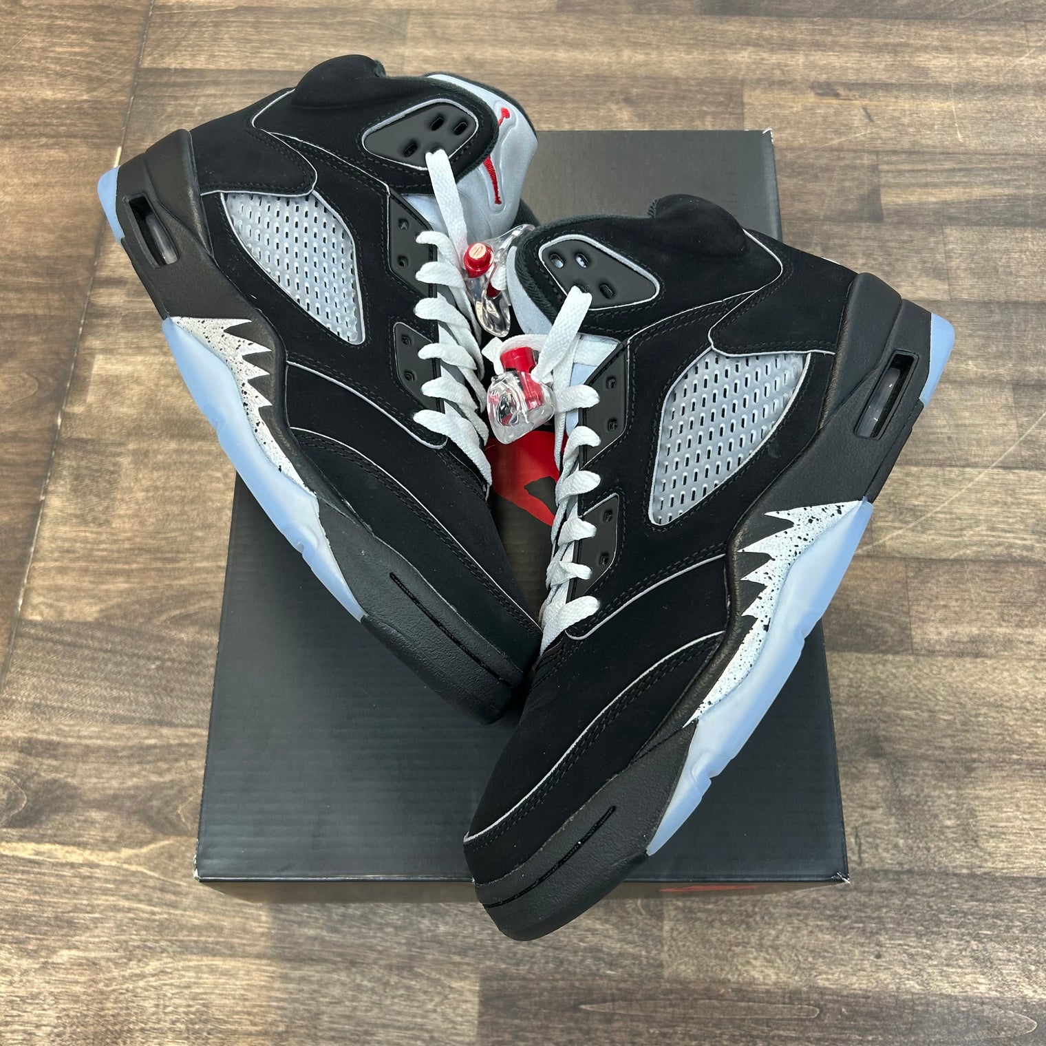 Black Metallic Jordan 5 (2025) (Lightly Worn)