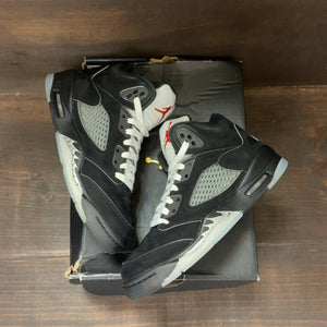 Jordan 5 Retro OG Black Metallic Reimagined (GS) Size 5Y (Pre-Owned) - back