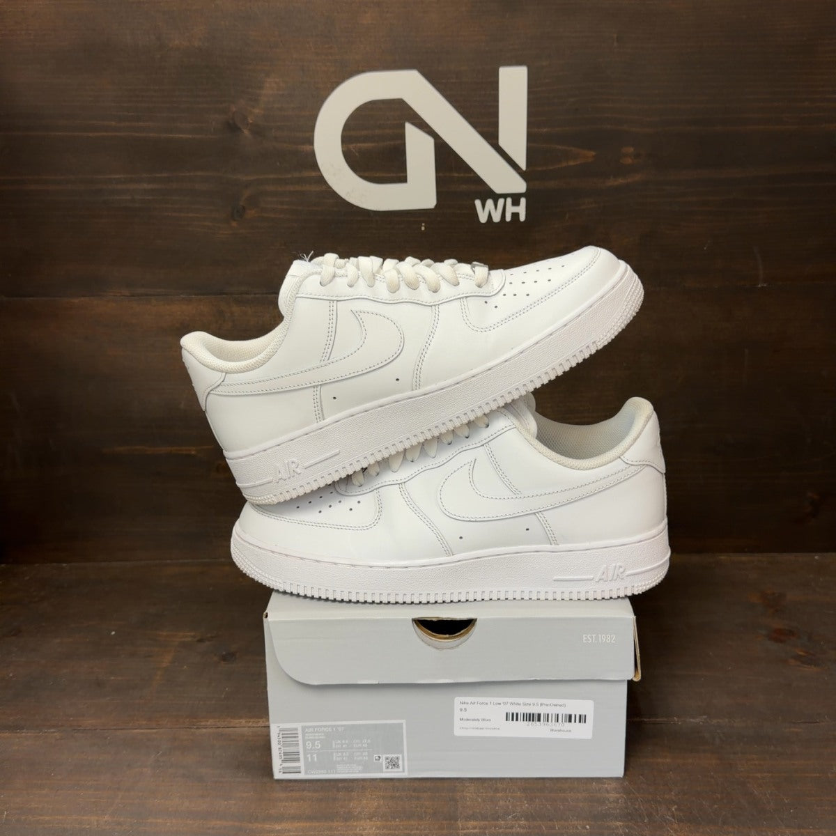 Nike Air Force 1 Low '07 White - Image 1