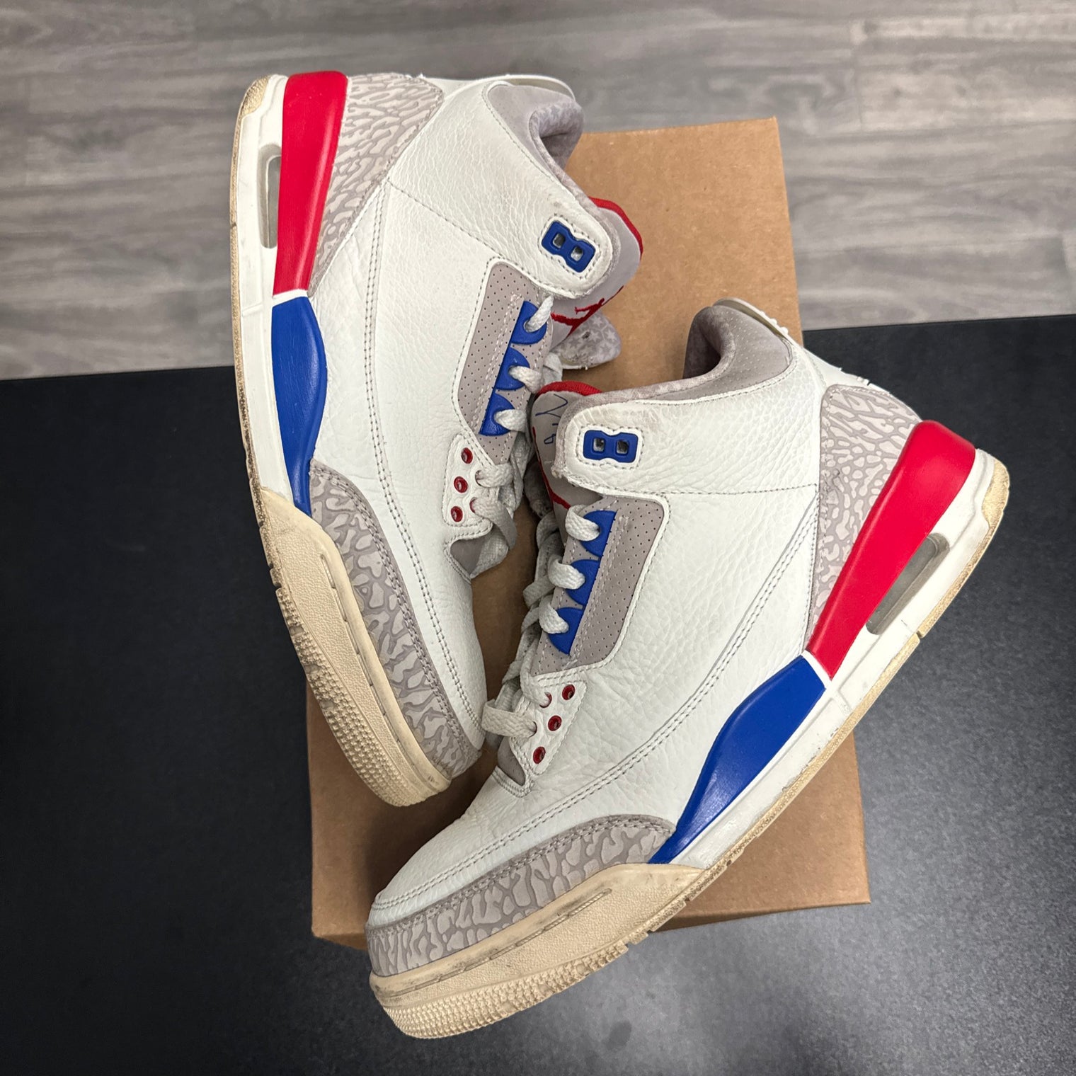 International Flight Jordan 3 (USED, No Box)