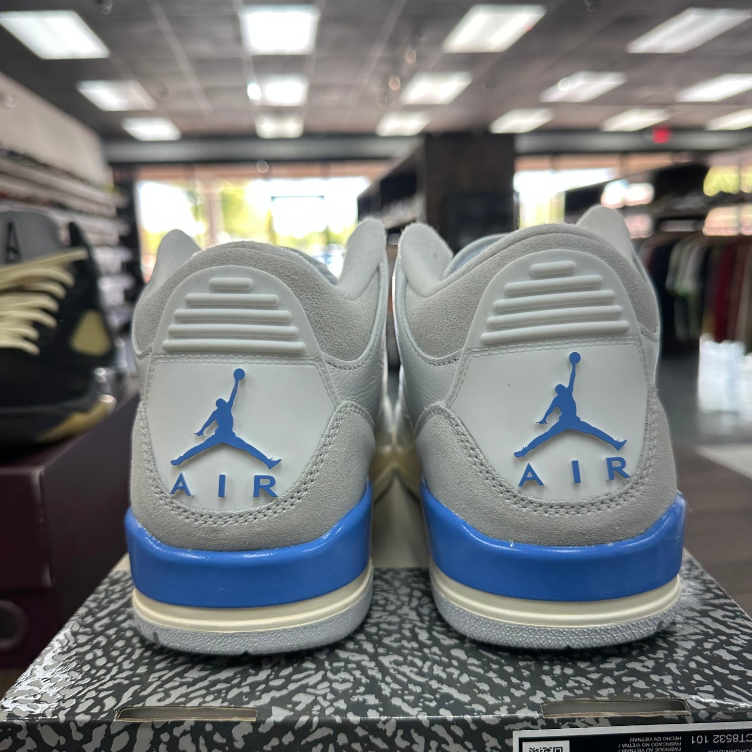 Lucky Shorts Jordan 3 (USED, No Box Lid)