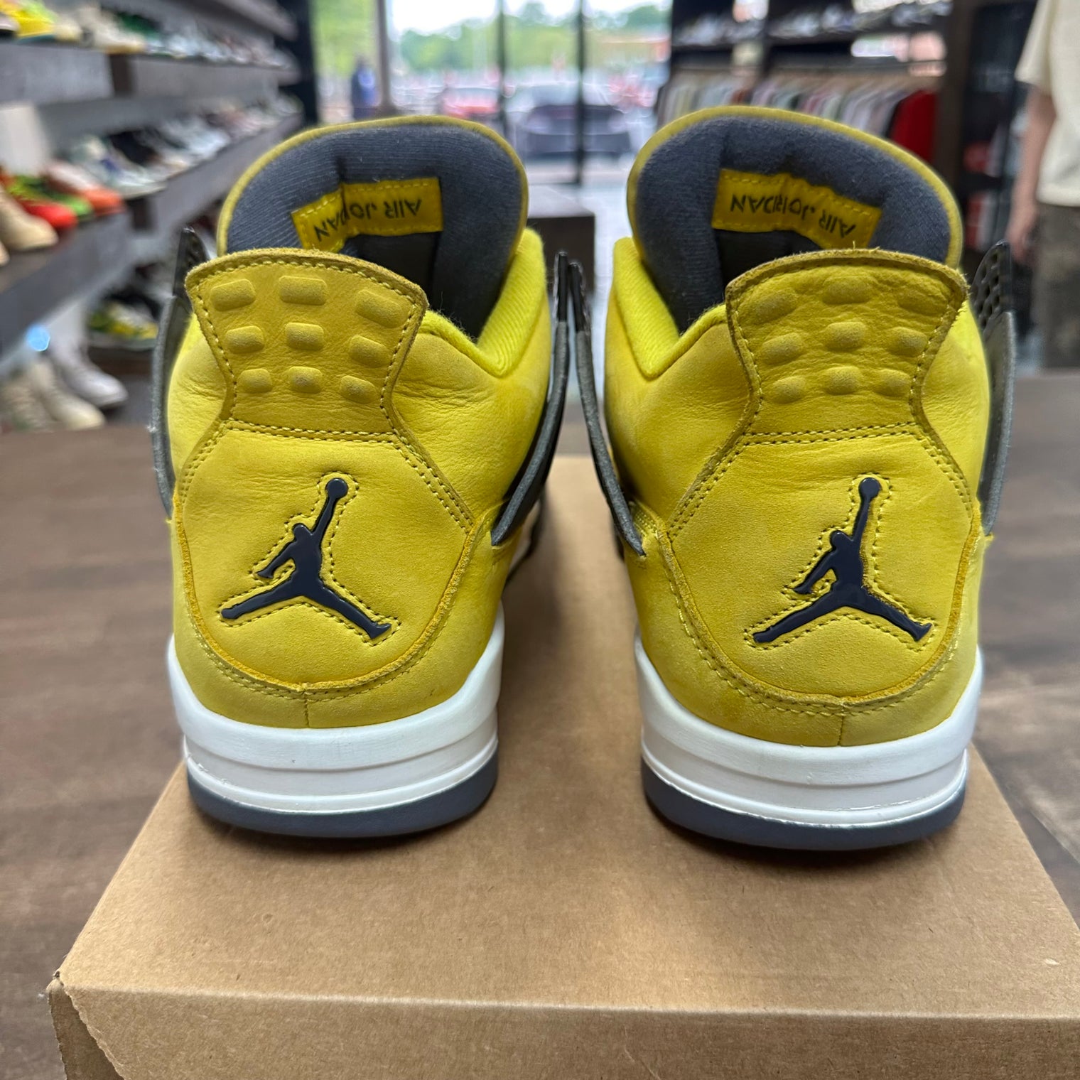 Lightning Jordan 4 (USED, No Box)