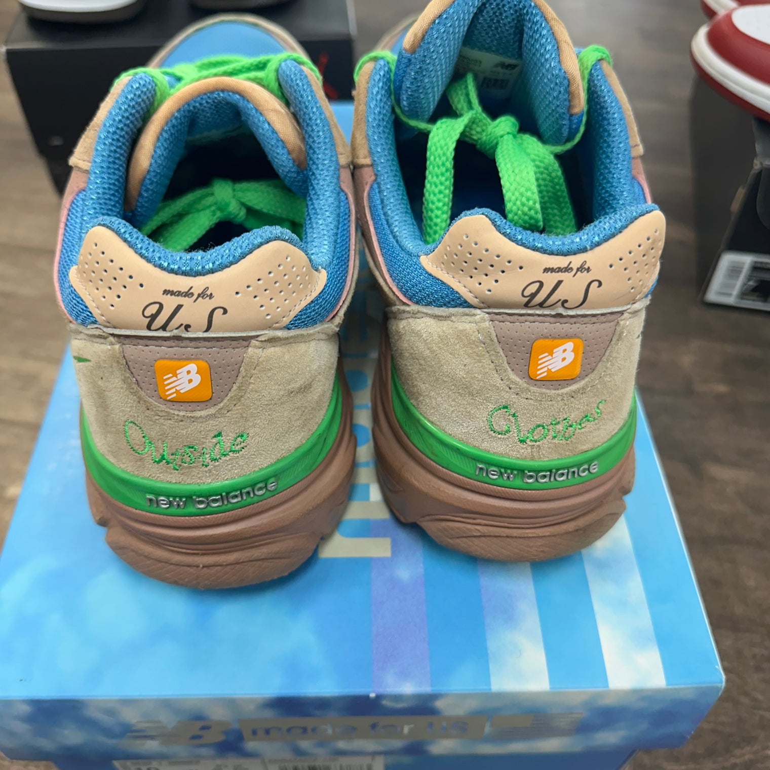 MiUSA Joe Freshgoods Outside Clothes New Balance 990v3 (USED)