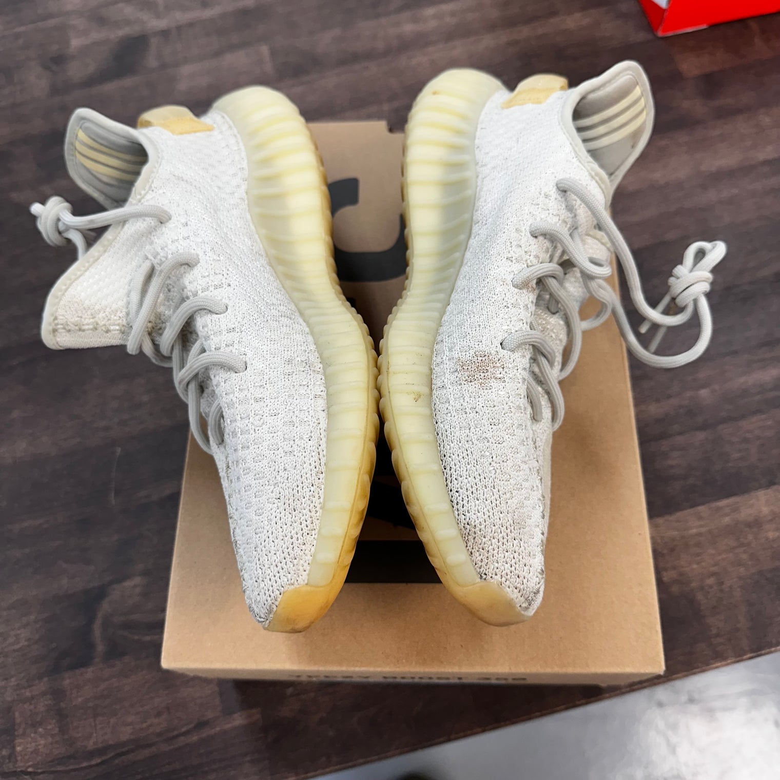 Light Yeezy 350 (USED)