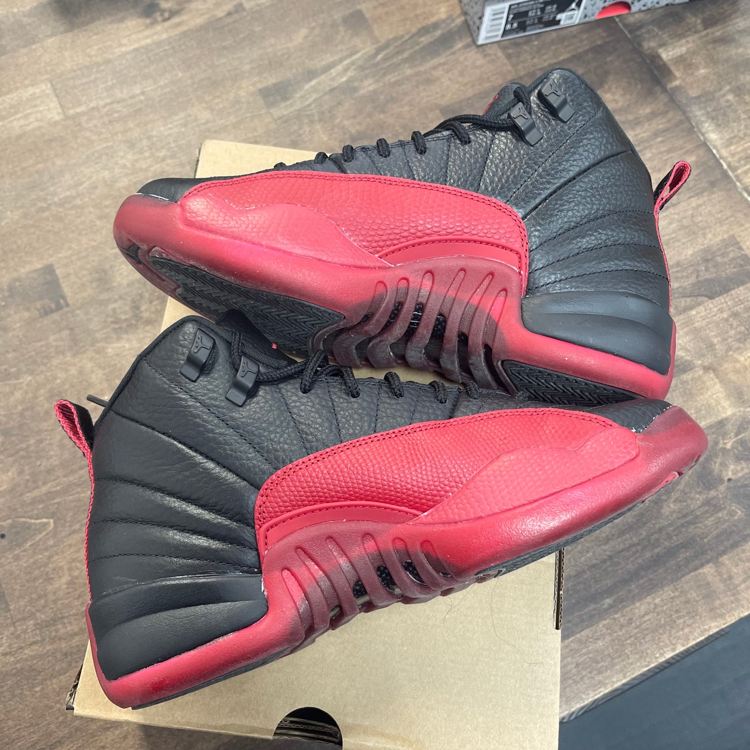 Flu Game Jordan 12 (GS) (USED)