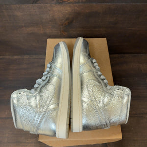 Jordan 1 Retro High OG Chrome (Women's) Size 8W (Pre-Owned) - Image 5