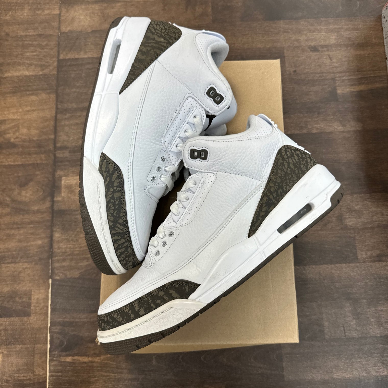 Mocha Jordan 3 (USED, No Box)