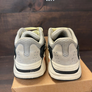 adidas Yeezy Boost 700 Wave Runner Size 7 (Pre-Owned) - Image 4