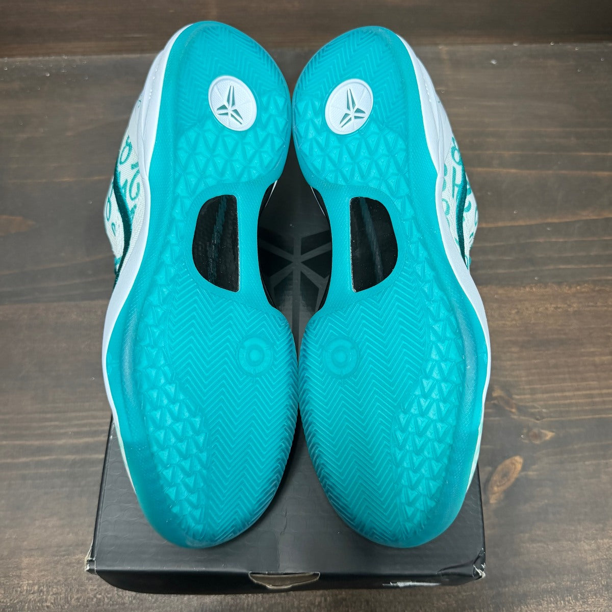 Nike Kobe 8 Protro Radiant Emerald - Image 5