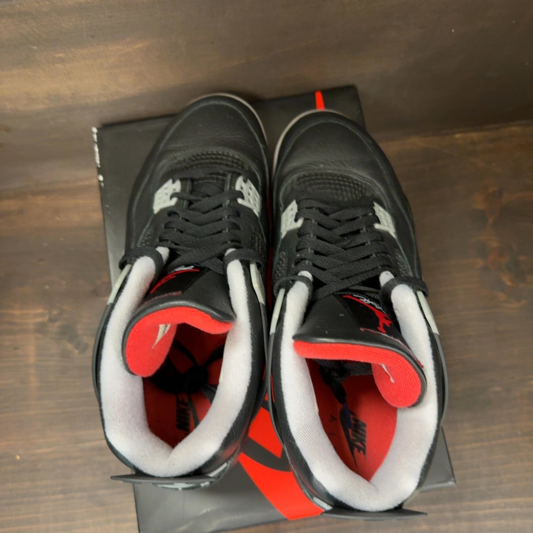 Jordan 4 Retro Bred Reimagined Size 11.5 (Pre-Owned) - Image 5