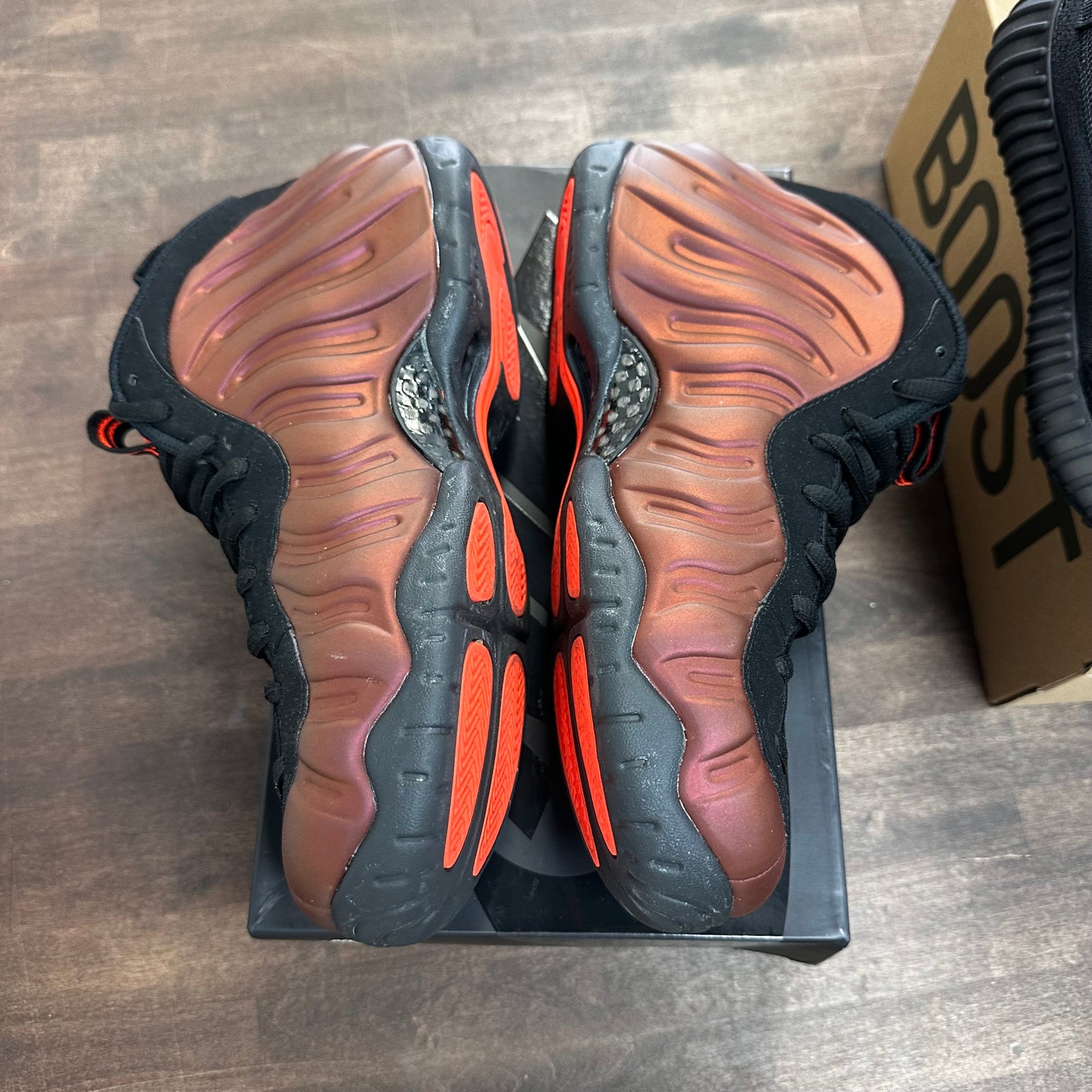 Color Shift Foamposite Pro (USED)